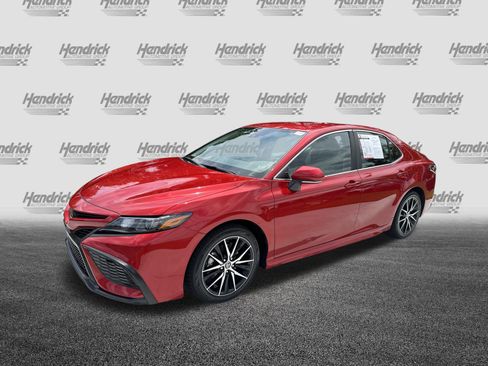 Certified 2023 Toyota Camry SE FWD image 5