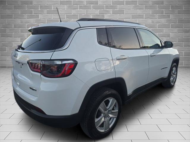 Used 2022 Jeep Compass Latitude w/ Convenience Group AWD/4WD image 4