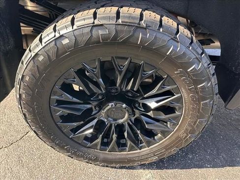 Used 2024 GMC Sierra 3500 Denali Ultimate image 12