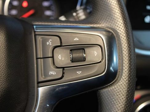 Used 2024 Chevrolet Blazer LT w/ Convenience Package FWD image 17