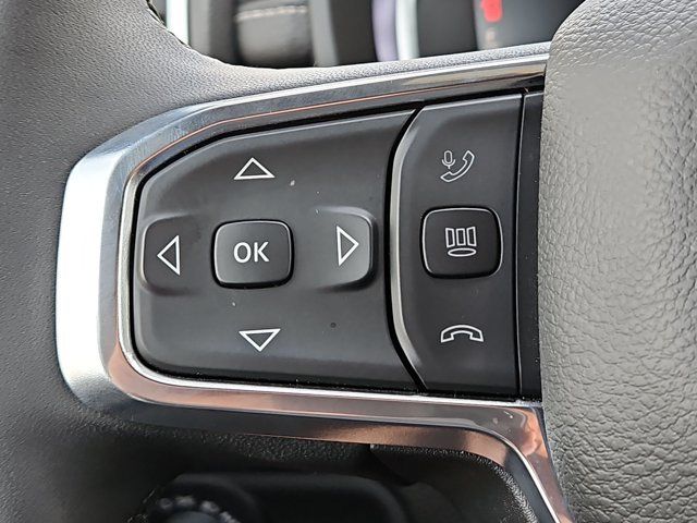 Used 2025 RAM 3500 Laramie AWD/4WD image 19