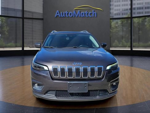 Used 2021 Jeep Cherokee Latitude Lux FWD image 3