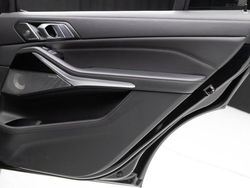 Used 2023 BMW X7 M60i w/ Executive Package image 61