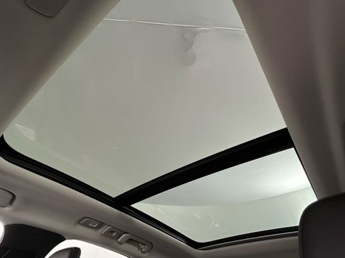 Certified 2025 Volvo XC60 B5 Core w/ Climate Package image 17