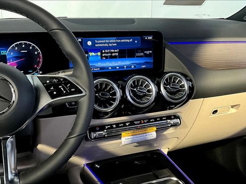 New 2026 Mercedes-Benz GLA 250 4MATIC image 8