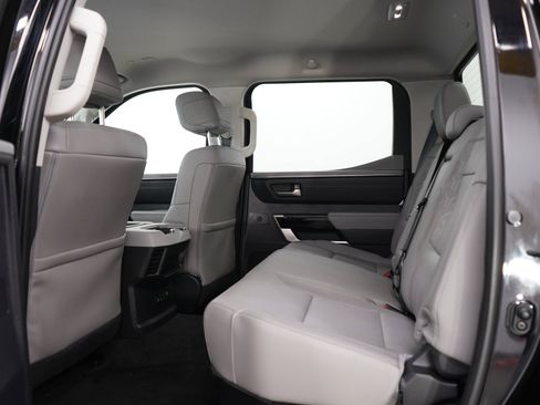Used 2023 Toyota Tundra Limited AWD/4WD image 18