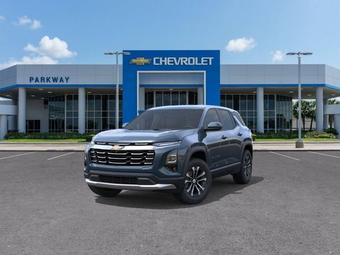 New 2026 Chevrolet Equinox LT image 8