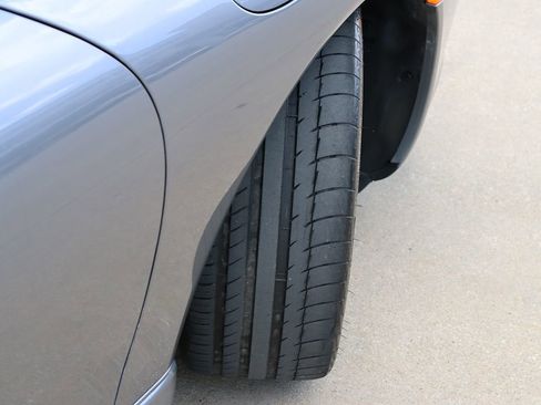 Used 2002 Porsche 911 Carrera image 59