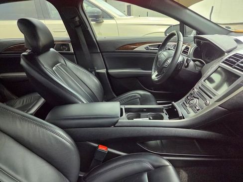 Used 2019 Lincoln MKZ Reserve w/ Reserve Plus Package FWD image 9