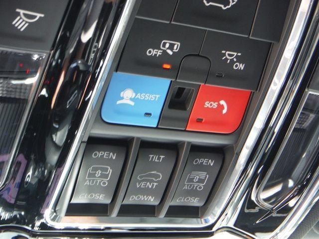 Certified 2023 Jeep Grand Cherokee Overland w/ Luxury Tech Group IV AWD/4WD image 45