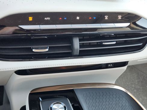 New 2026 Buick Enclave Avenir w/ Super Cruise Package image 15