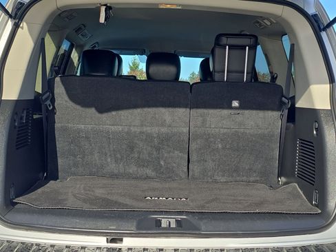 Used 2024 Nissan Armada SV image 29