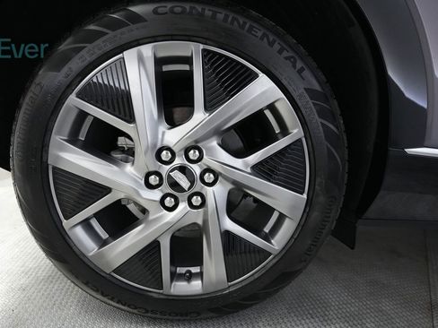Used 2025 Cadillac Optiq Luxury 1 AWD/4WD image 22