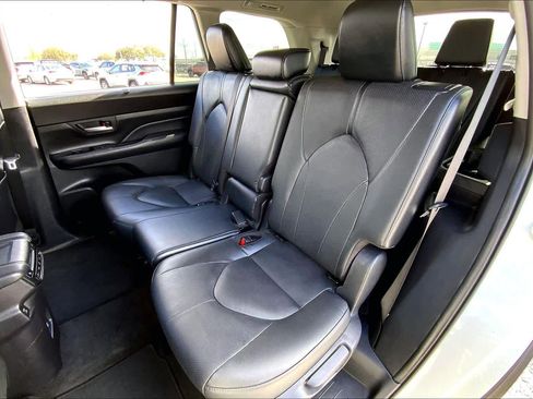 Certified 2024 Toyota Grand Highlander Limited image 20