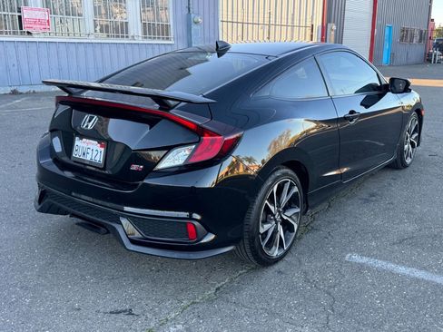 Used 2018 Honda Civic Si image 2