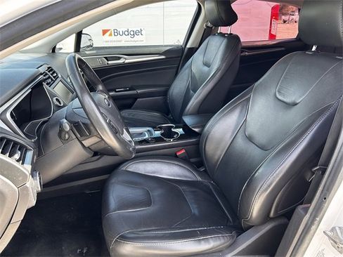 Used 2016 Ford Fusion Titanium image 29