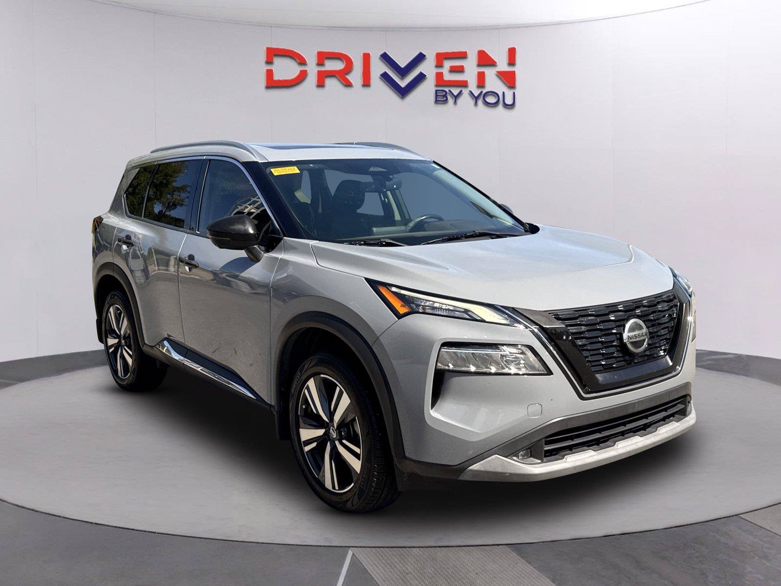 Used 2021 Nissan Rogue SL FWD image 1
