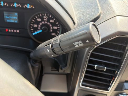 Used 2019 Ford F150 XLT RWD image 28