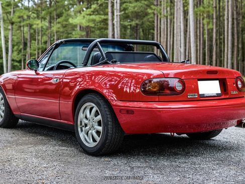 Used 1990 MAZDA MX-5 Miata RWD image 6