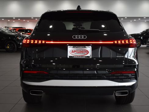 Certified 2025 Audi Q5 Premium Plus w/ Premium Plus AWD/4WD image 10