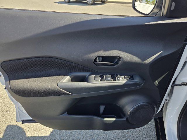 Used 2021 Nissan Kicks S FWD image 15
