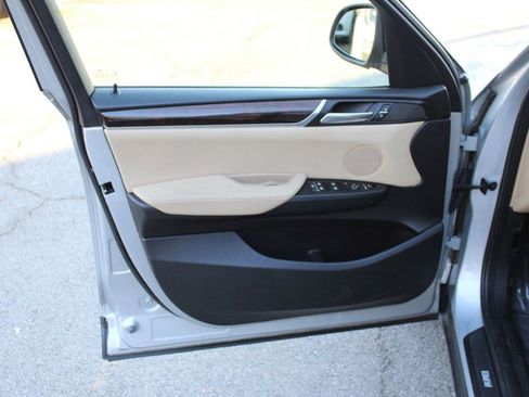 Used 2017 BMW X3 sDrive28i image 19