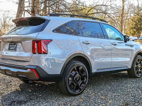 Certified 2024 Kia Sorento SX image 6