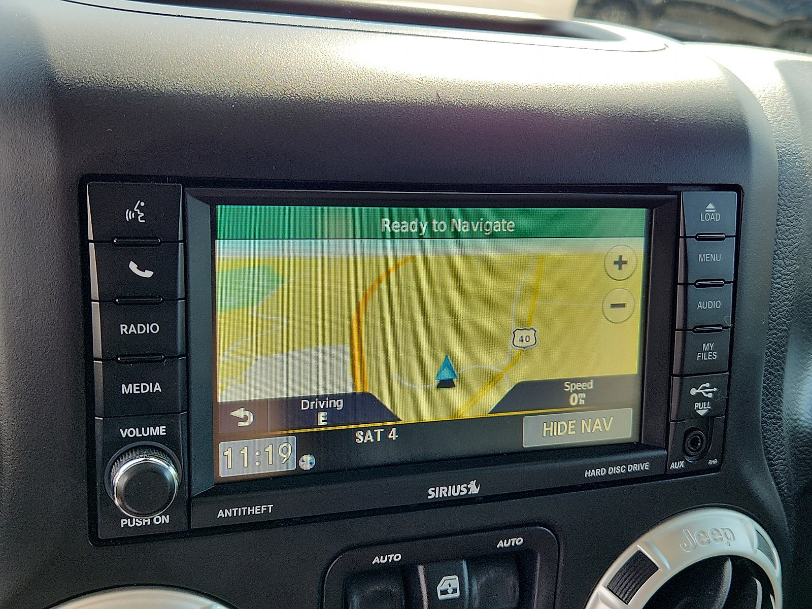 Used 2017 Jeep Wrangler Unlimited Sahara w/ Connectivity Group AWD/4WD image 16