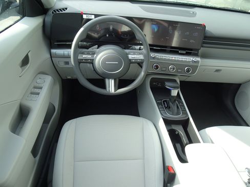 New 2026 Hyundai Kona SE AWD/4WD image 11