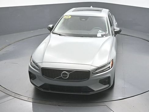 Used 2024 Volvo S60 B5 Plus w/ Protection Package Premier FWD image 42