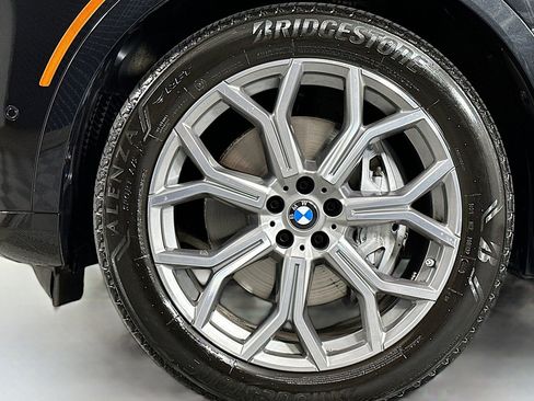 Used 2026 BMW X7 xDrive40i AWD/4WD image 12