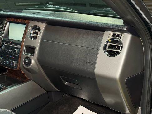 Used 2015 Ford Expedition EL Platinum image 51