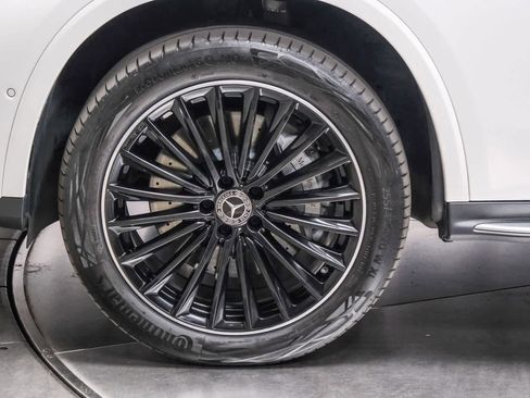 Used 2023 Mercedes-Benz GLC 300 4MATIC w/ AMG Line image 11