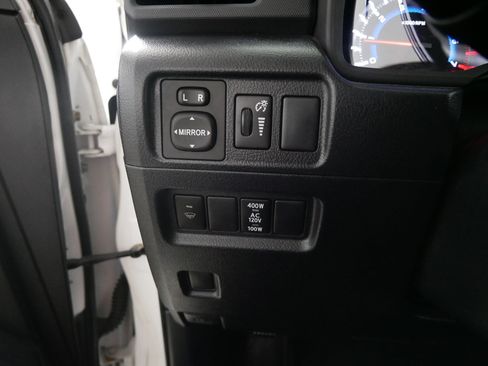 Used 2014 Toyota 4Runner SR5 AWD/4WD image 26