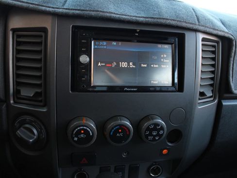 Used 2005 Nissan Titan LE w/ (R02) LE Off-Road Pkg image 45