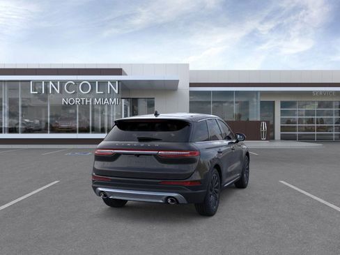 New 2025 Lincoln Corsair Reserve image 8