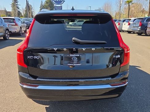 Certified 2025 Volvo XC90 T8 Ultra AWD/4WD image 12