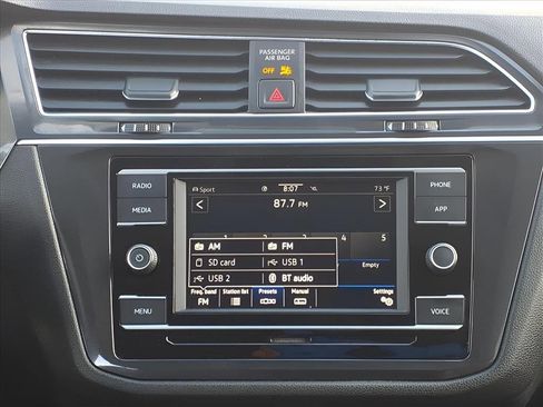 Used 2021 Volkswagen Tiguan S image 21