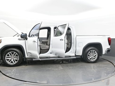Used 2022 GMC Sierra 1500 SLT w/ SLT Premium Plus Package image 38