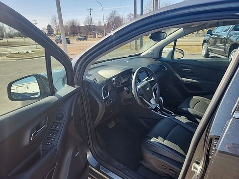 Used 2020 Chevrolet Trax Premier image 12
