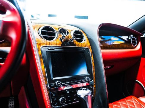 Used 2017 Bentley Continental GT V8 S AWD/4WD image 37