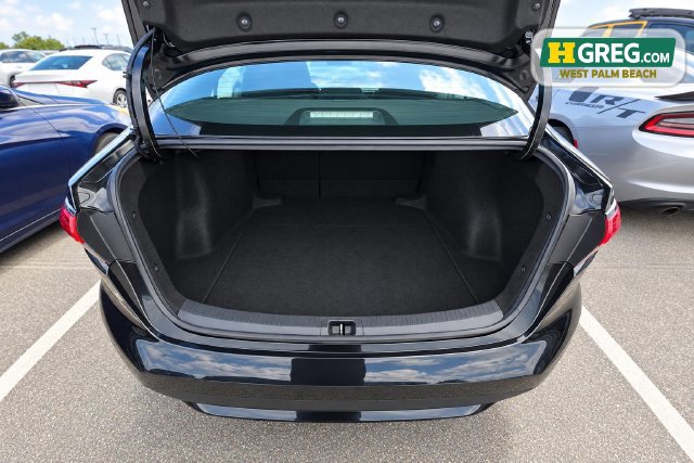 Used 2022 Toyota Corolla LE FWD image 17