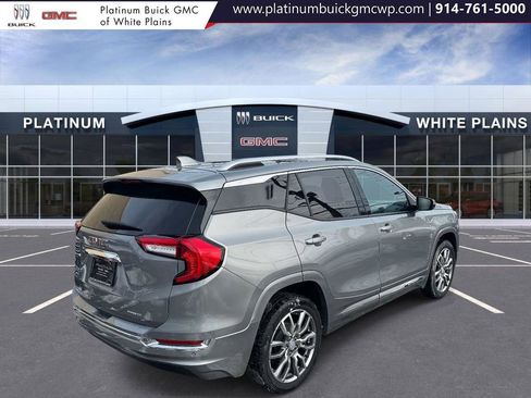 Used 2023 GMC Terrain Denali image 7