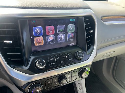 Used 2017 GMC Acadia SLE AWD/4WD image 27