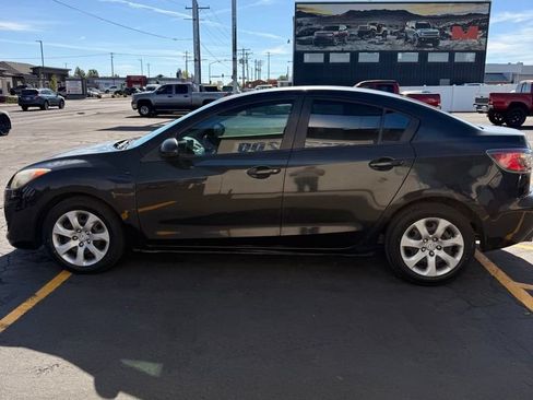 Used 2011 MAZDA MAZDA3 i Sport FWD image 6