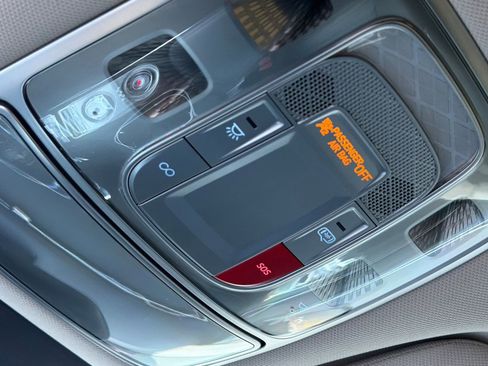 Used 2025 Genesis GV70 2.5T image 26