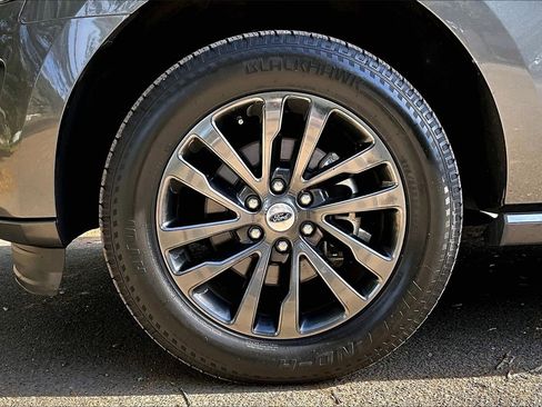 Used 2021 Ford Expedition Max Limited image 31