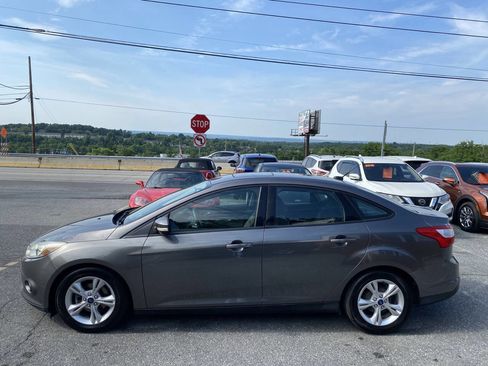 Used 2014 Ford Focus SE FWD image 7