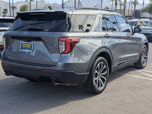 Used 2022 Ford Explorer ST-Line RWD image 2