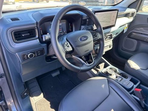 New 2025 Ford Maverick Lariat w/ Black Appearance Package image 19